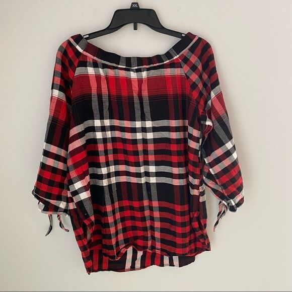 Denim 24/7 Women’s Off Shoulder Buffalo Plaid 3/4 Sleeve Top - Picture 4 of 5